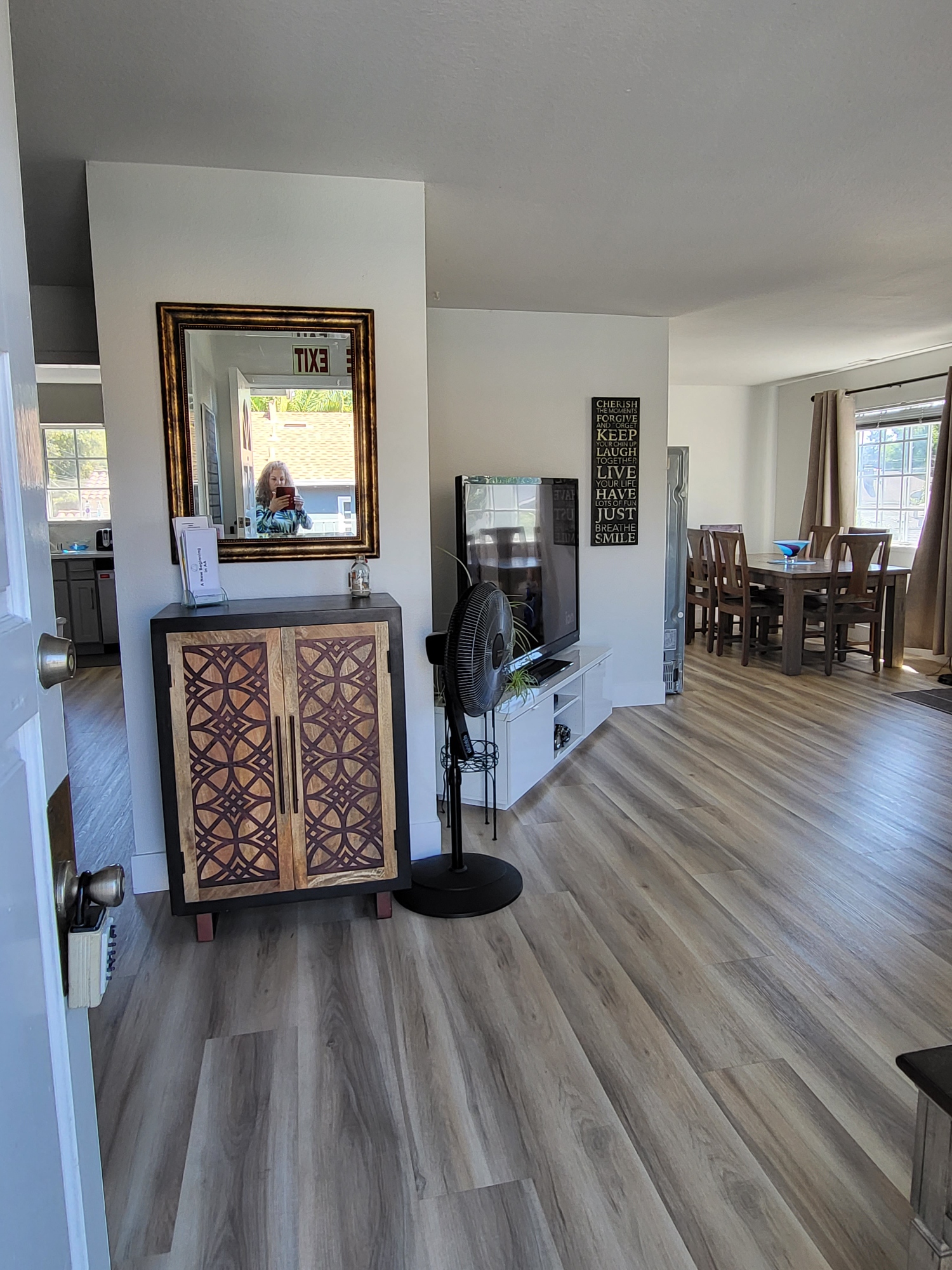Eldorado Upscale SLE in San Mateo, California has Private and 2-Man Rooms